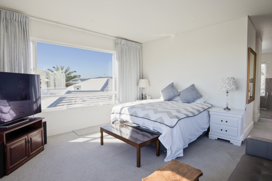 To Let 3 Bedroom Property for Rent in Sunset Beach Western Cape